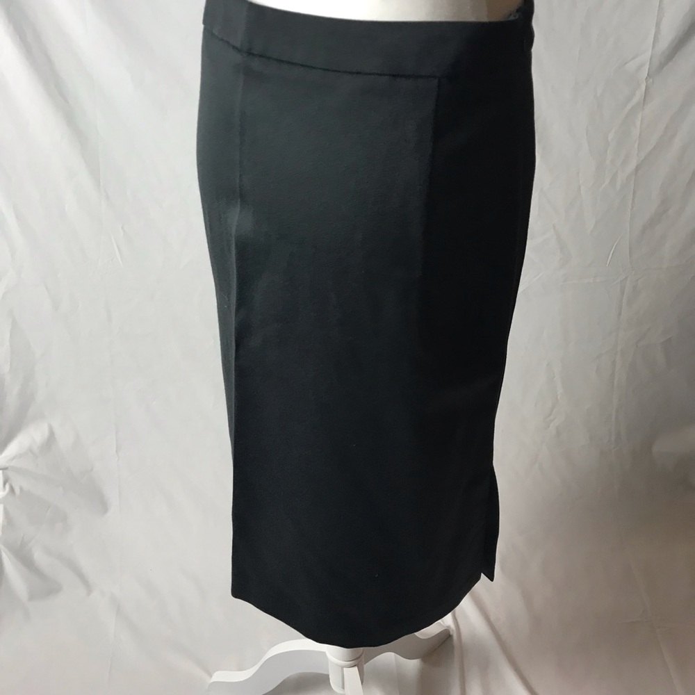 Dark green pencil skirt